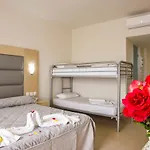 Hotel Marathon 4*