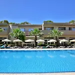 Hotel Marathon