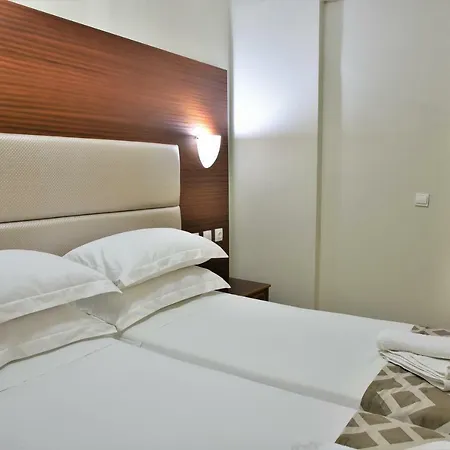 Marathon Hotel 4*