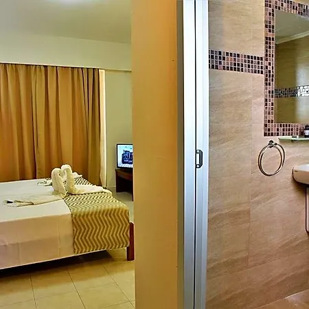 Hotel Marathon 4*