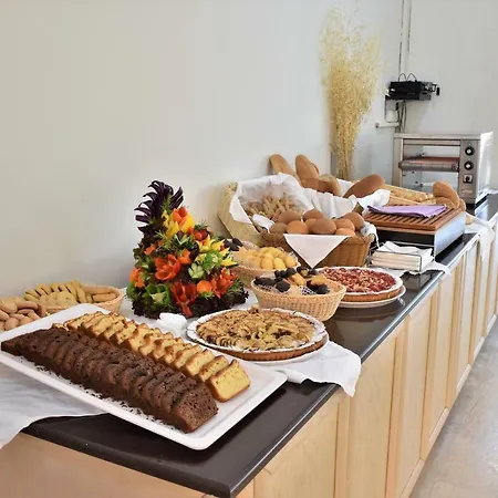 Marathon ホテル 4*