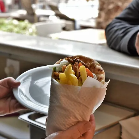 ホテル Marathon 4*